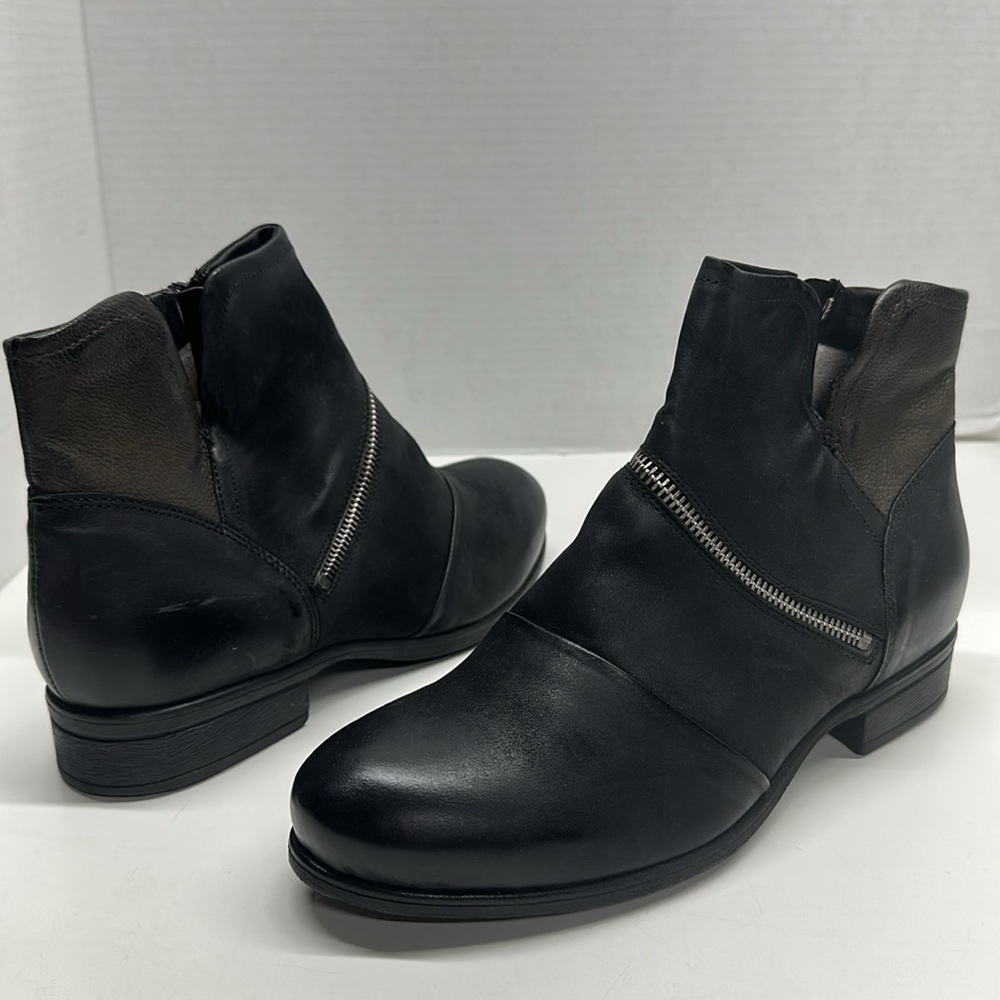Miz Mooz Solace Boots Leather Ankle Boots Booties Zip Up Black Size Size 11 Wide